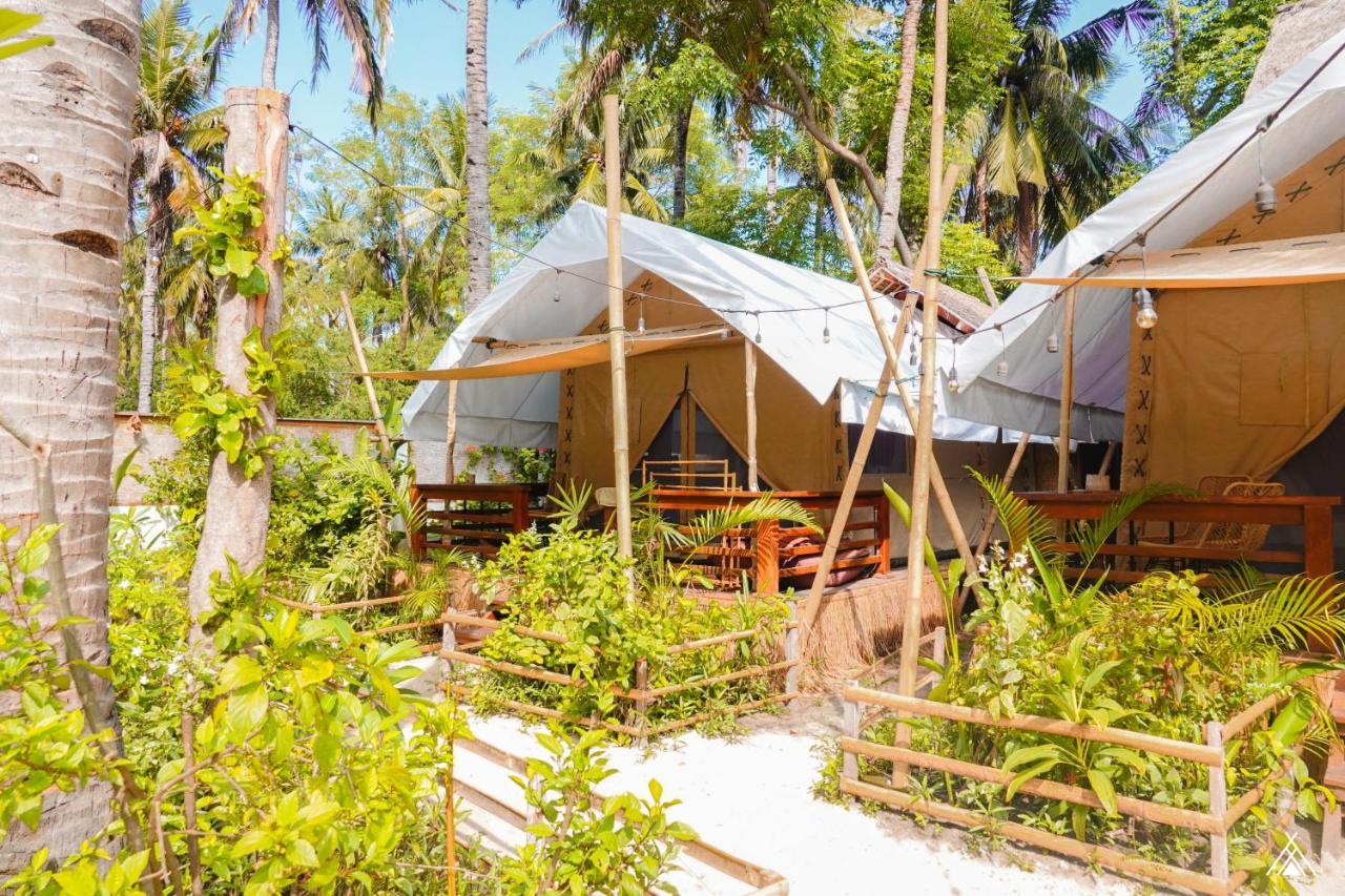 La Cocoteraie Ecolodge - Luxury Glamping Tents Τζίλι Τραγουανγκάν Εξωτερικό φωτογραφία