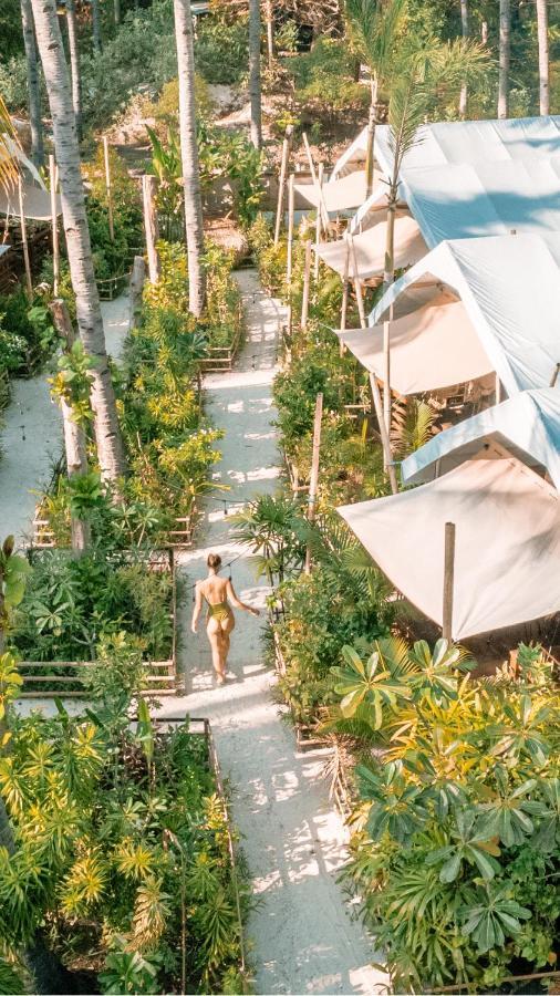 La Cocoteraie Ecolodge - Luxury Glamping Tents Τζίλι Τραγουανγκάν Εξωτερικό φωτογραφία