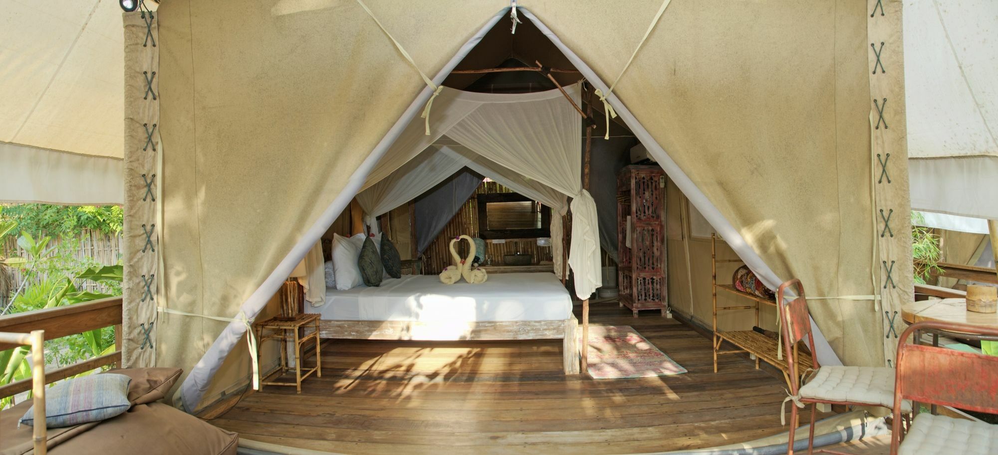 La Cocoteraie Ecolodge - Luxury Glamping Tents Τζίλι Τραγουανγκάν Εξωτερικό φωτογραφία